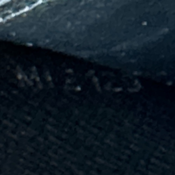 Louis Vuitton Zippy Coin Purse pouch Vertical Taiga Leather M30511 Box, dustbag - Picture 8 of 16